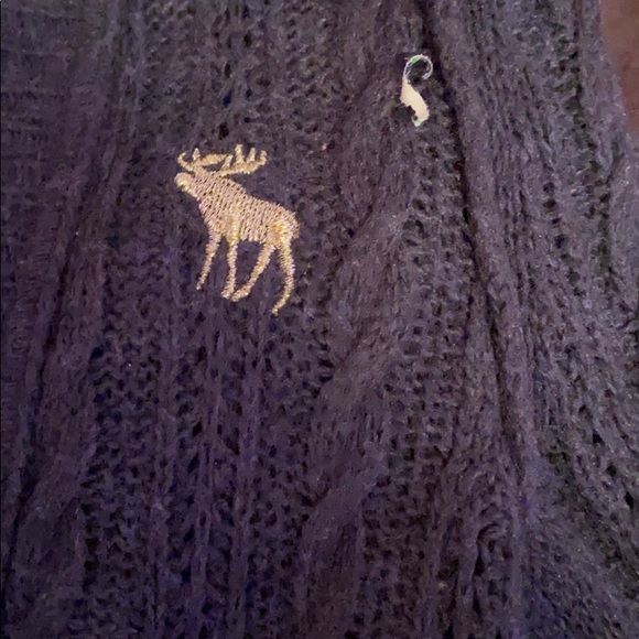 Sweater - Picture 2 of 4